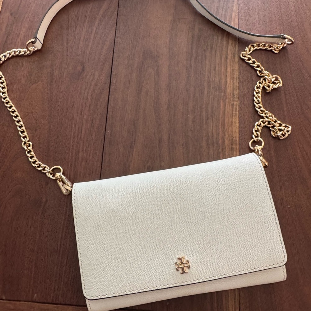 Tory Burch Crossbody Bag with Chain Strap
